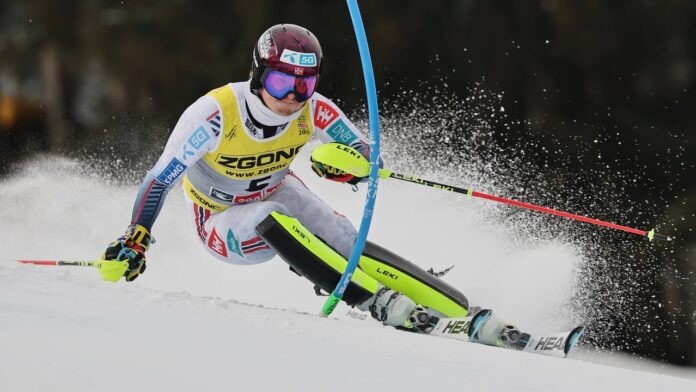 FIS Alpine Skiing World Cup: Men's Giant Slalom Run 1 - Hajfell