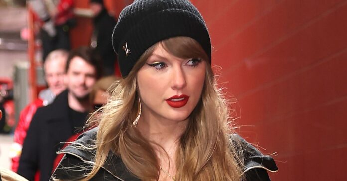 Taylor Swift fans think she is announcing a new album at the American Music Awards (AMAs) | Explained