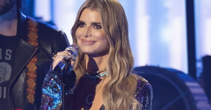 Jessica Simpson's American Idol performance marks first TV appearance in 15 years