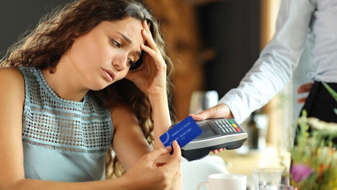 Dining with friends? Etiquette expert shares best ways to handle splitting the bill