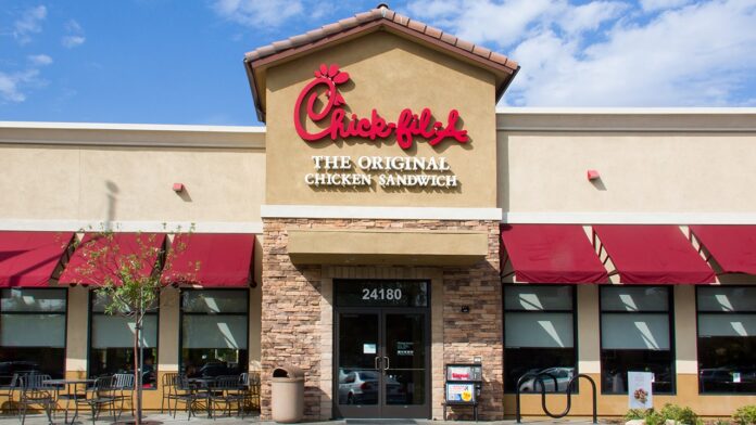 Reddit users share their struggles with Chick-fil-A sauce packet design issues