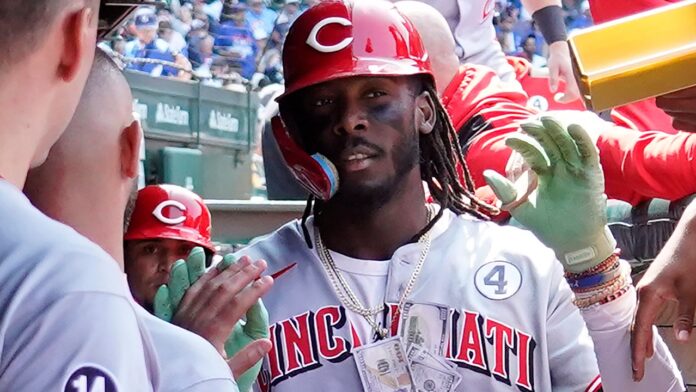 Reds' Elly De La Cruz pays tribute to late sister after home run