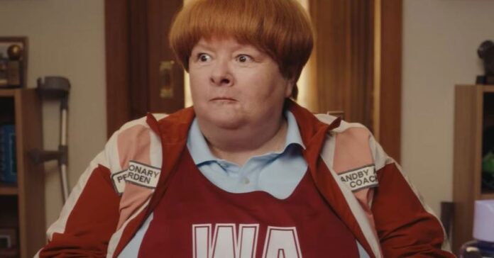 Magda Szubanski reprises Kath and Kim character Sharon Strzelecki in Medibank ad after cancer diagnosis